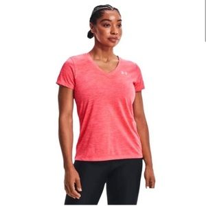Women’s Under Armour Heat Gear Neon Pink/Coral V-Neck loose fit top.
